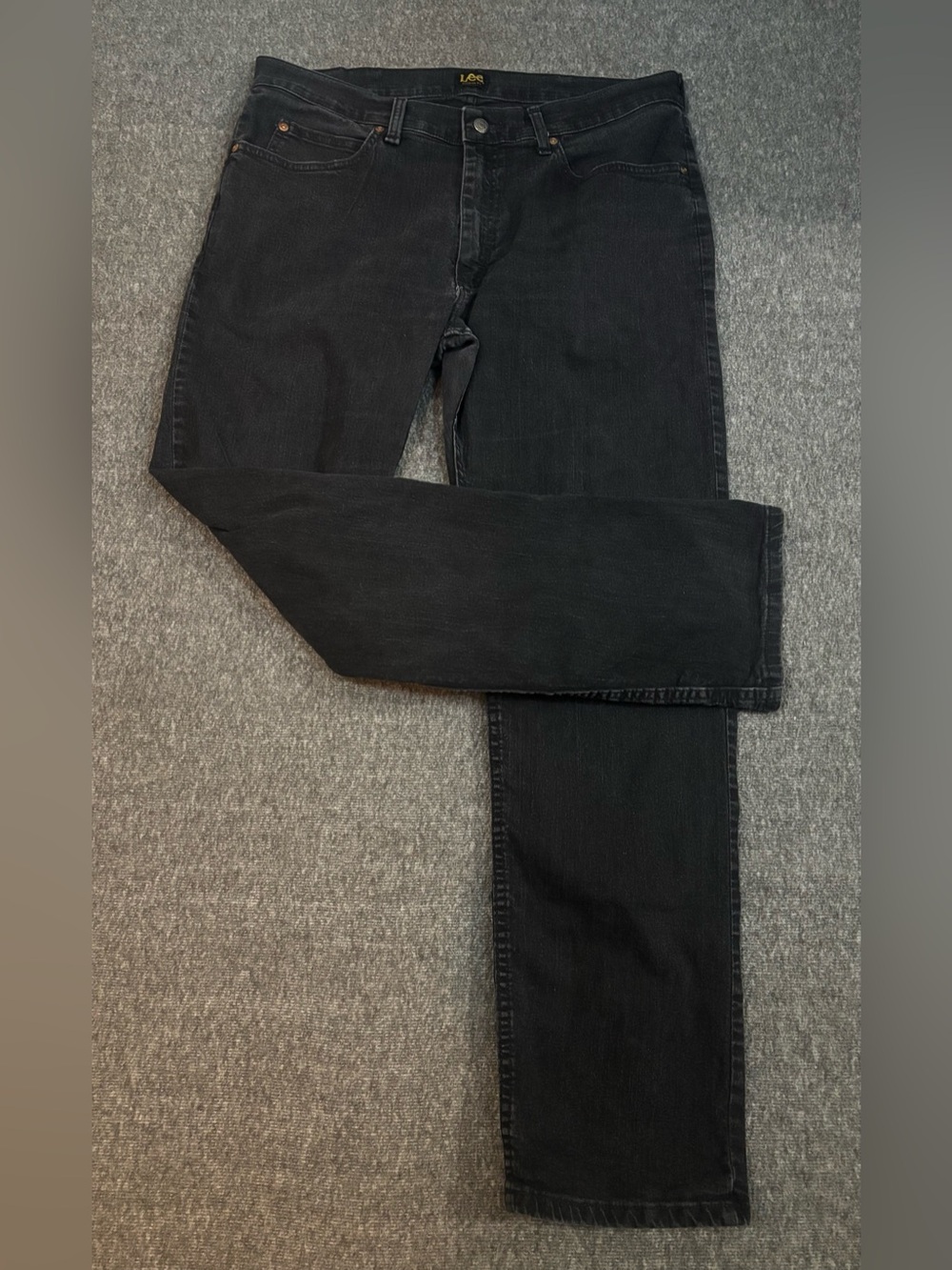 Lee | Men’s Straight-Leg Jeans | Black Denim | Size 36 x 32 |
